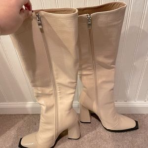 Knee High Cream Boots / Size 9